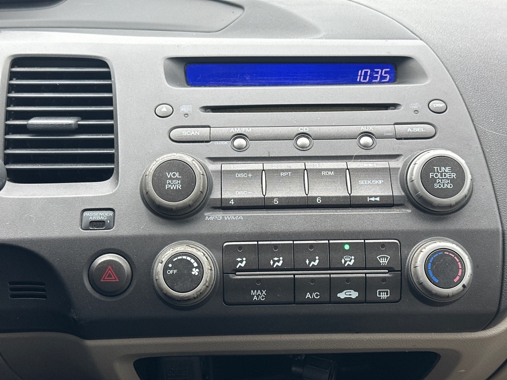 Honda Civic LX Sedan 5-Speed AT 2010