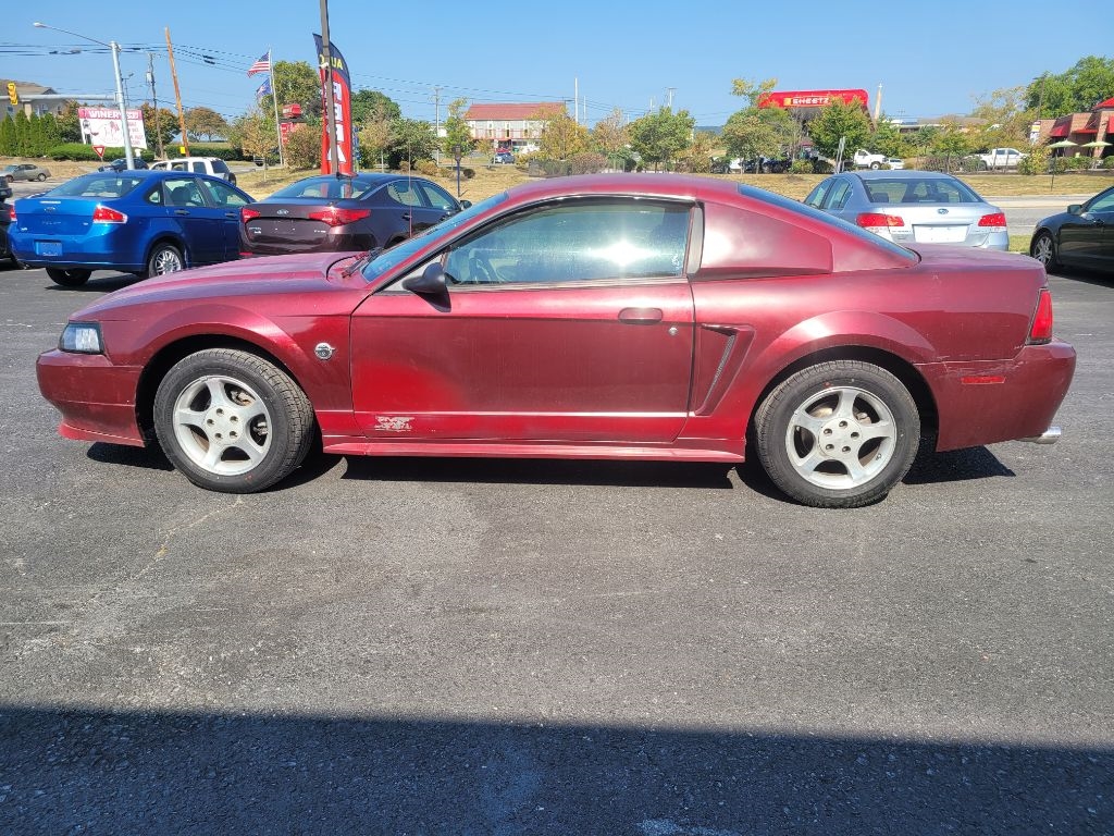 Ford Mustang Standard Coupe 2004