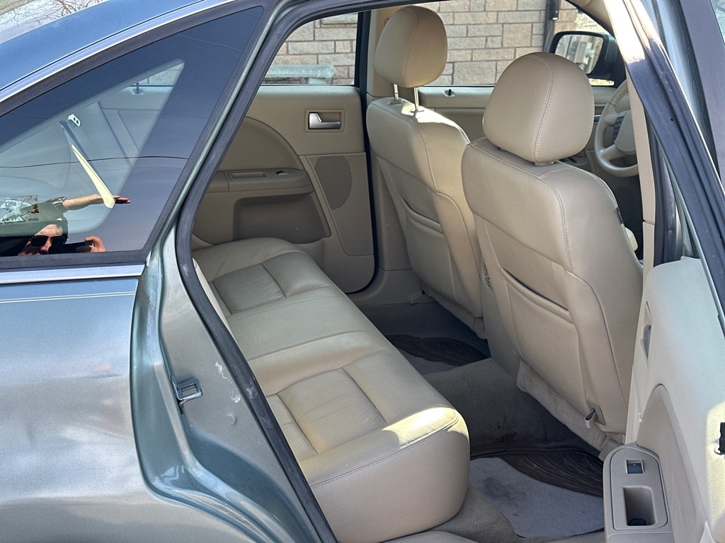 Ford Five Hundred SEL 2006