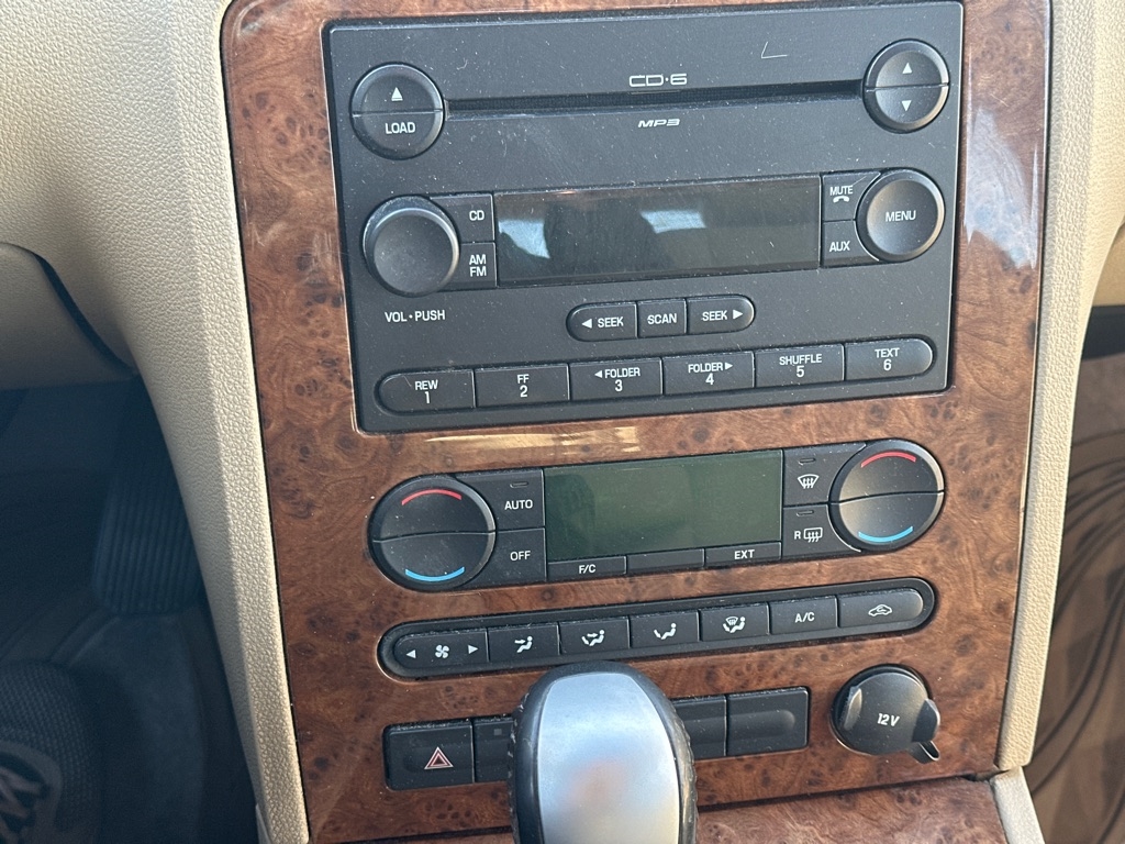 Ford Five Hundred SEL 2006