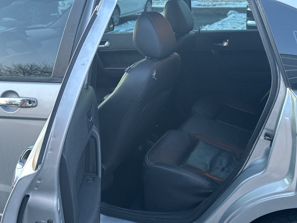 Ford Focus SEL Sedan 2010