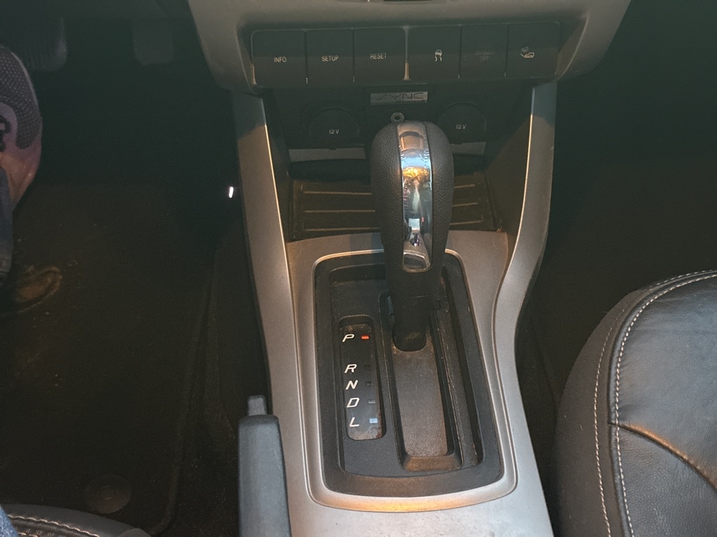 Ford Focus SEL Sedan 2010