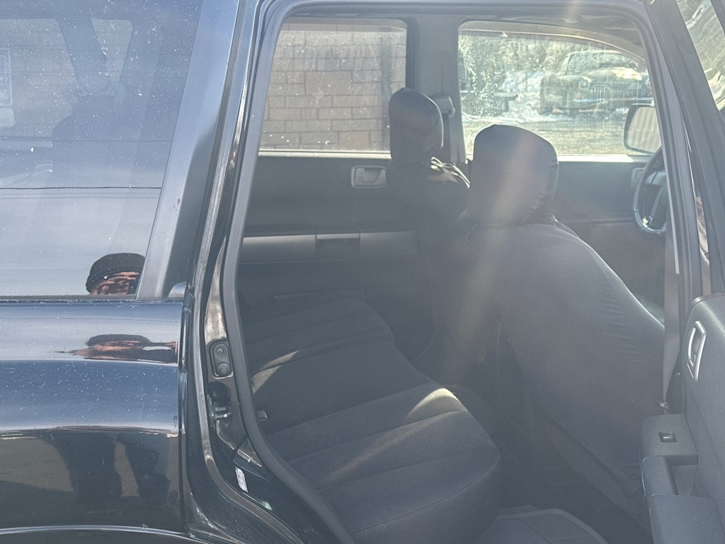 Mitsubishi Endeavor XLS AWD 2004