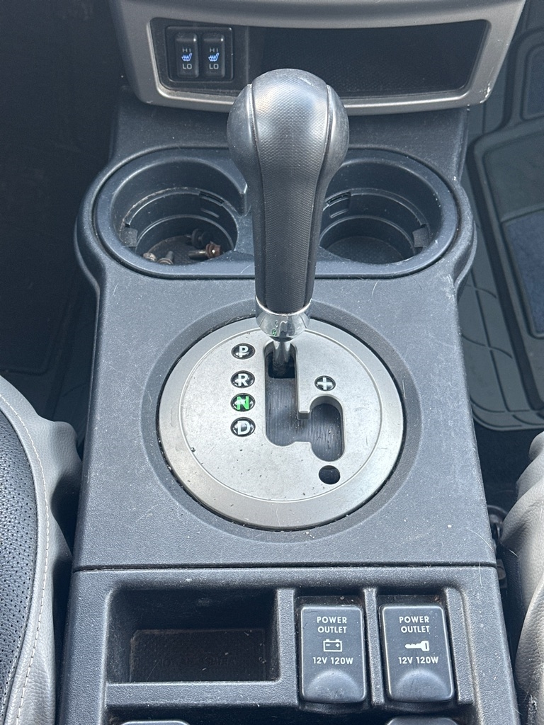 Mitsubishi Endeavor XLS AWD 2004