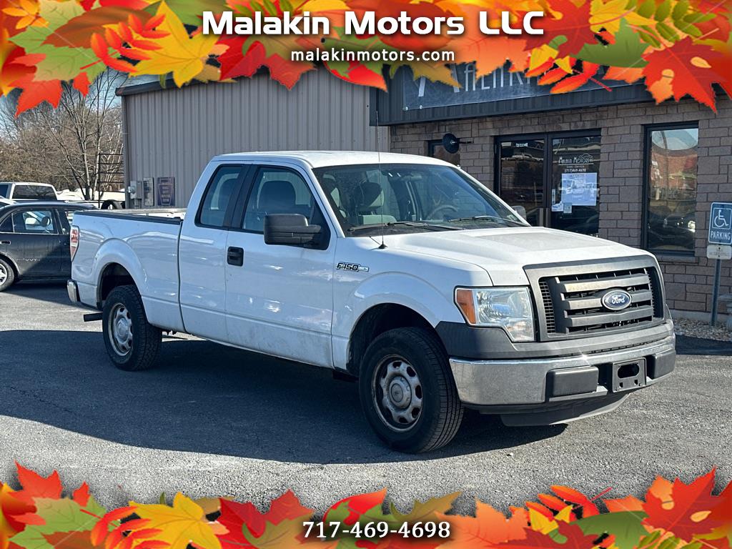 2011 Ford F150 XL SuperCab 8-ft. Bed 2WD