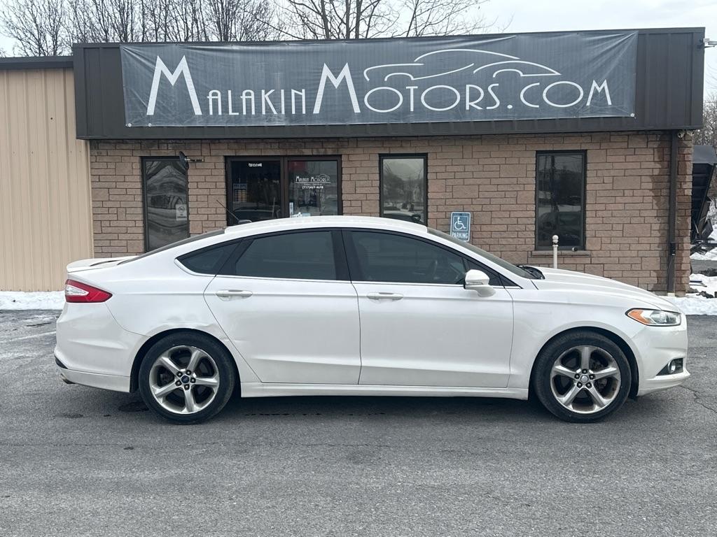 Ford Fusion SE 2013