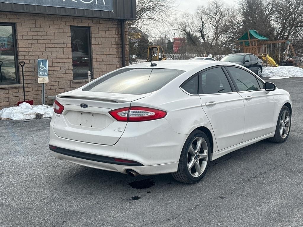 Ford Fusion SE 2013