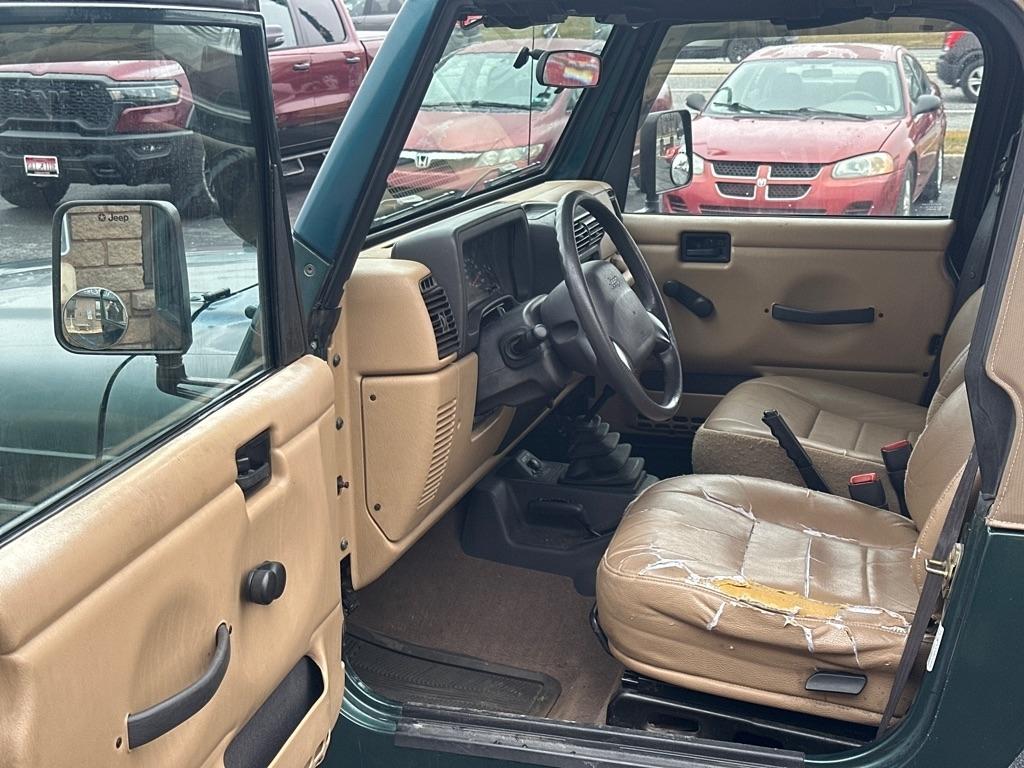 Jeep Wrangler SE 2001