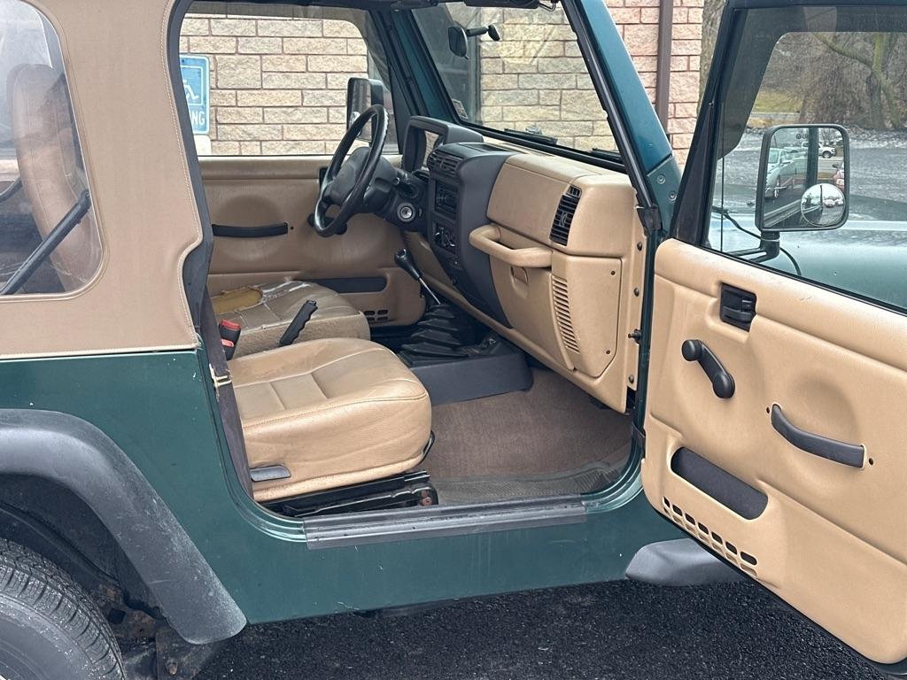 Jeep Wrangler SE 2001