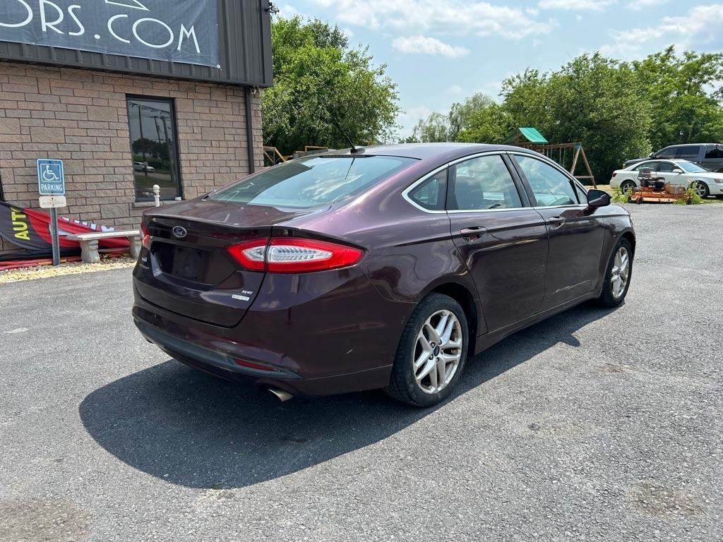 Ford Fusion SE 2013