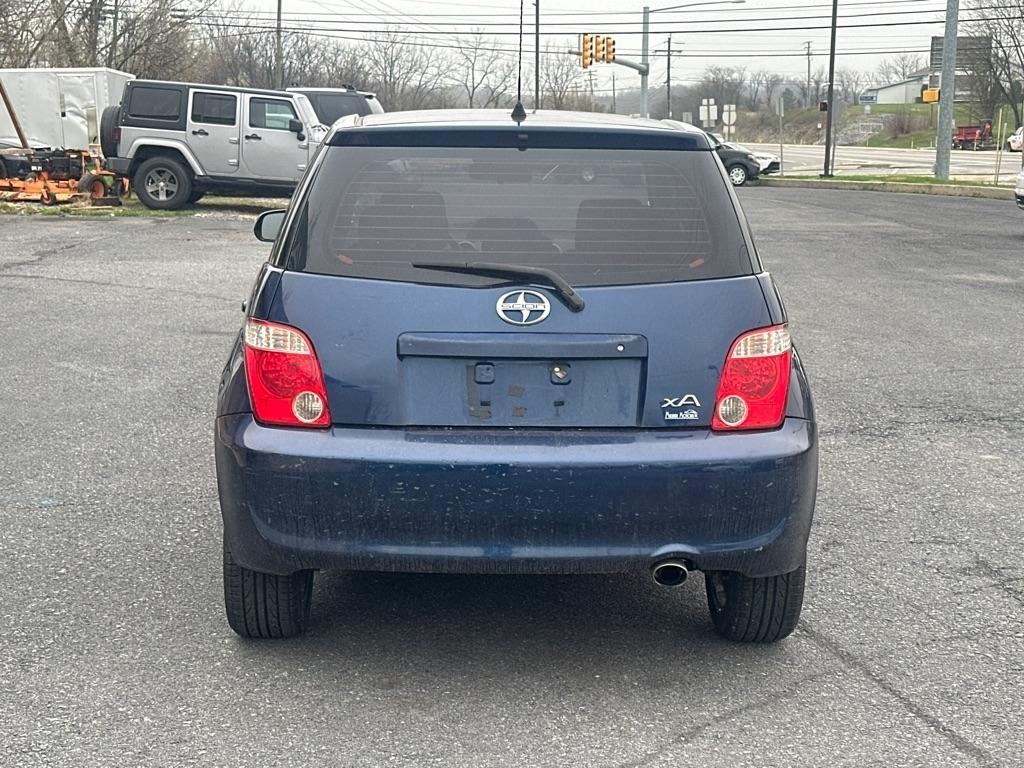 Scion xA Hatchback 2006