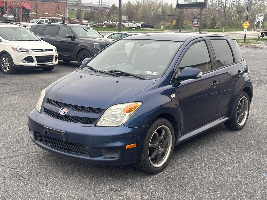 Scion xA Hatchback 2006