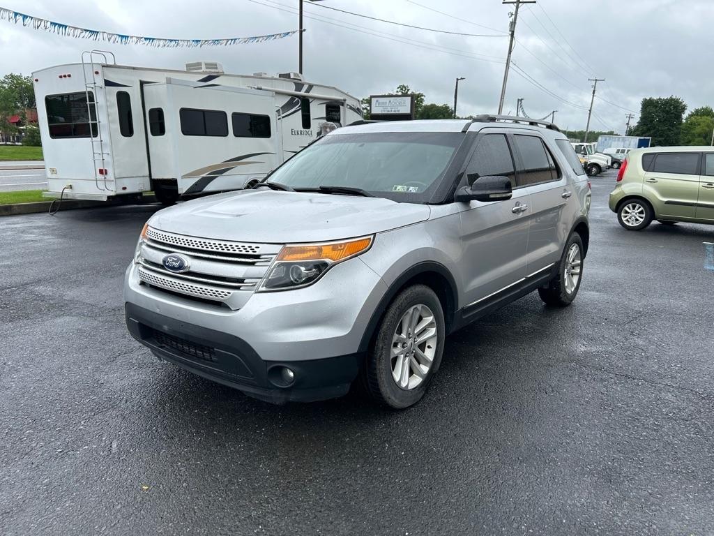 Ford Explorer XLT FWD 2012