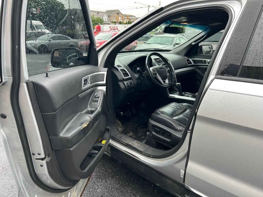 Ford Explorer XLT FWD 2012