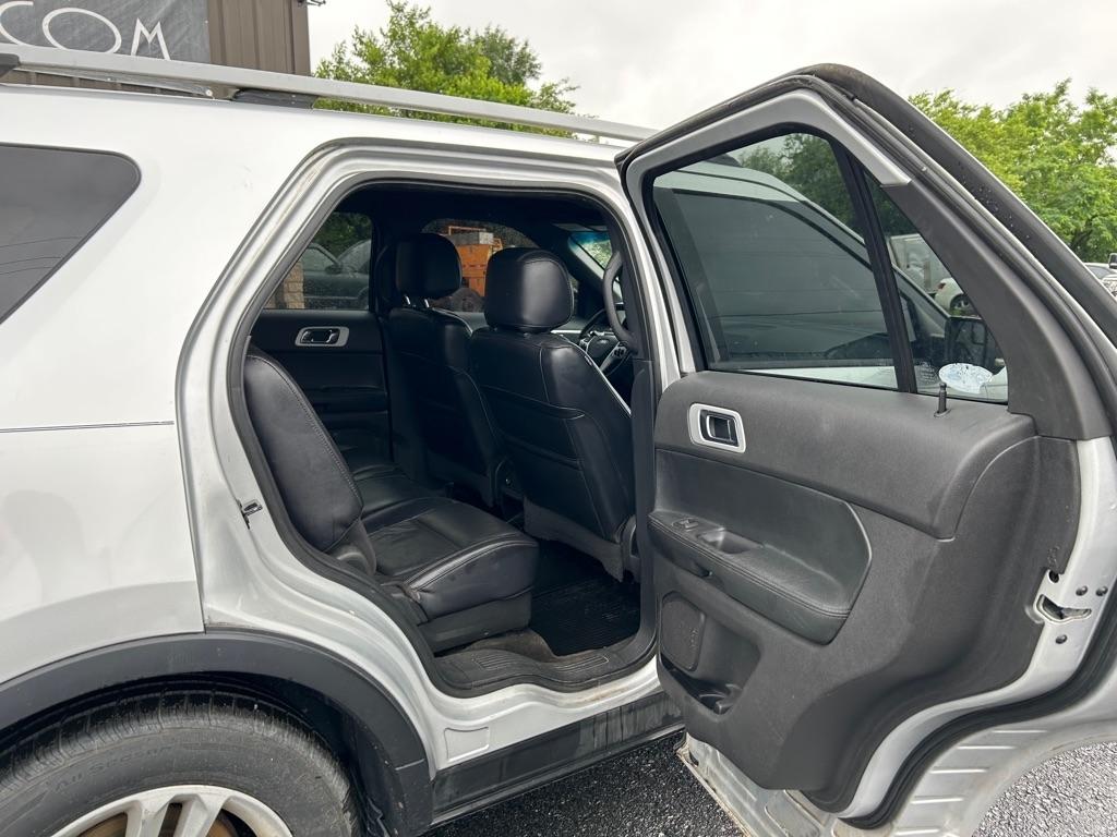 Ford Explorer XLT FWD 2012