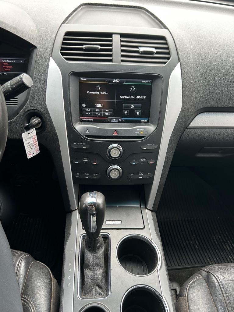 Ford Explorer XLT FWD 2012