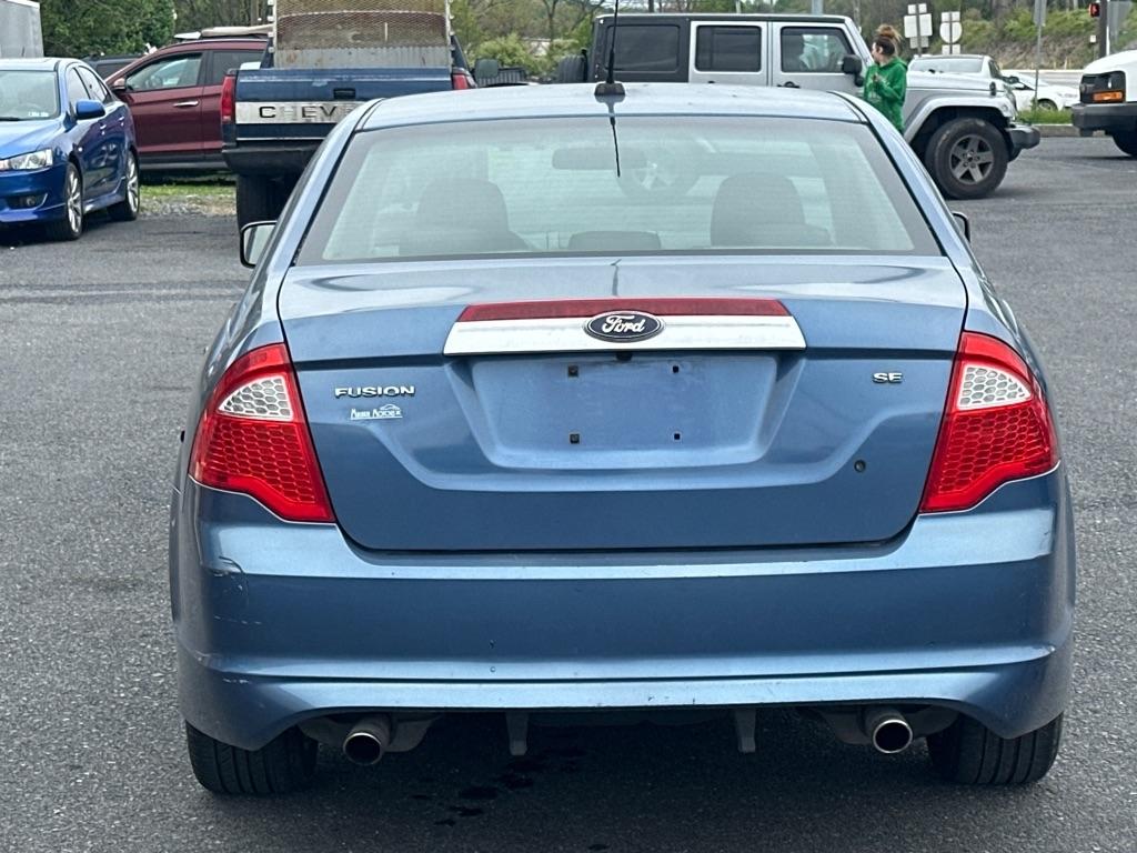 Ford Fusion  2010