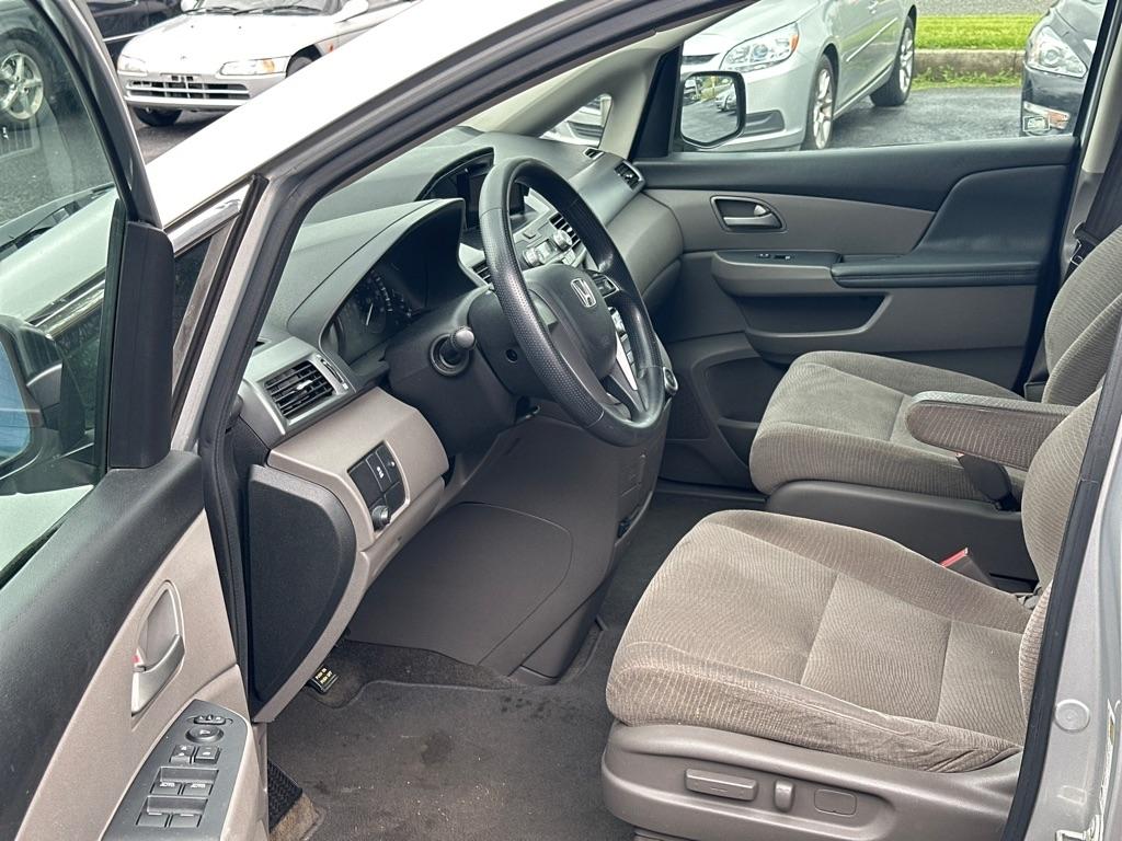 Honda Odyssey LX 2011
