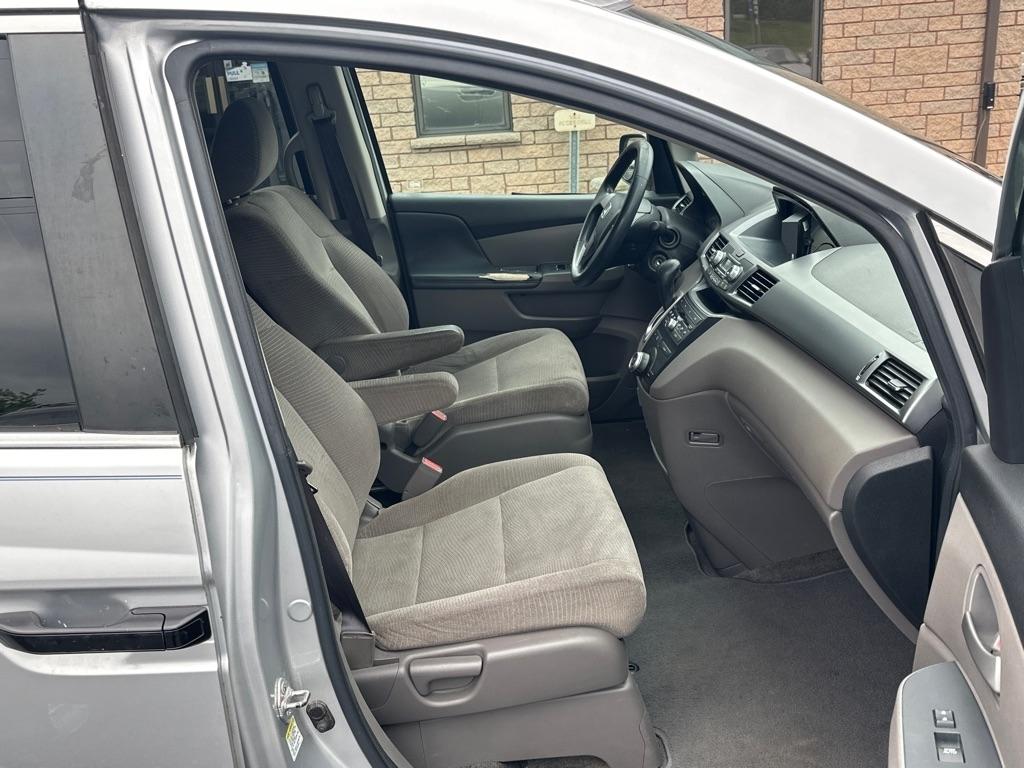 Honda Odyssey LX 2011