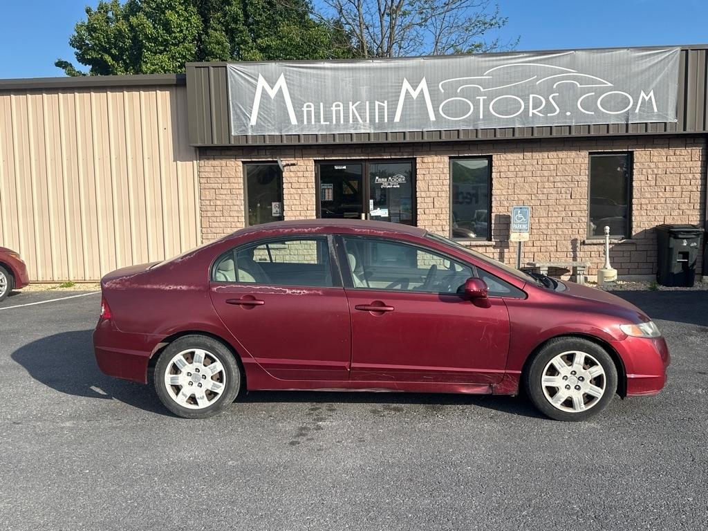 Honda Civic LX Sedan 5-Speed AT 2009