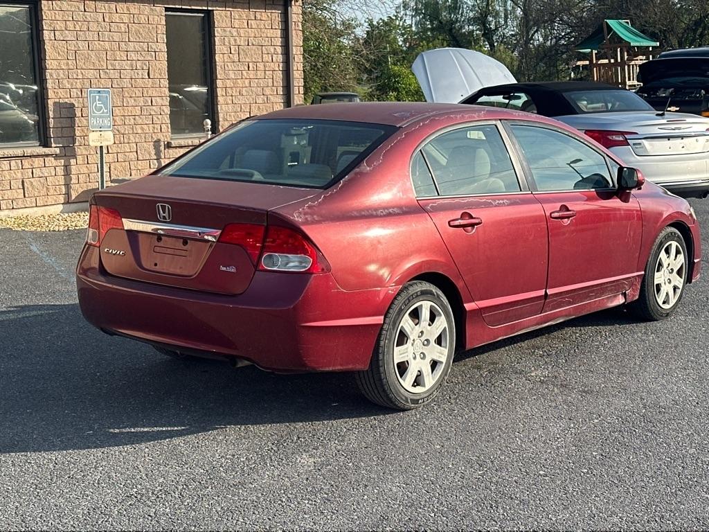 Honda Civic LX Sedan 5-Speed AT 2009