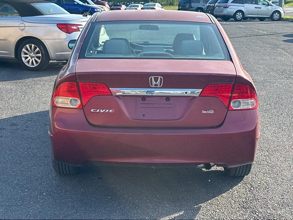 Honda Civic LX Sedan 5-Speed AT 2009