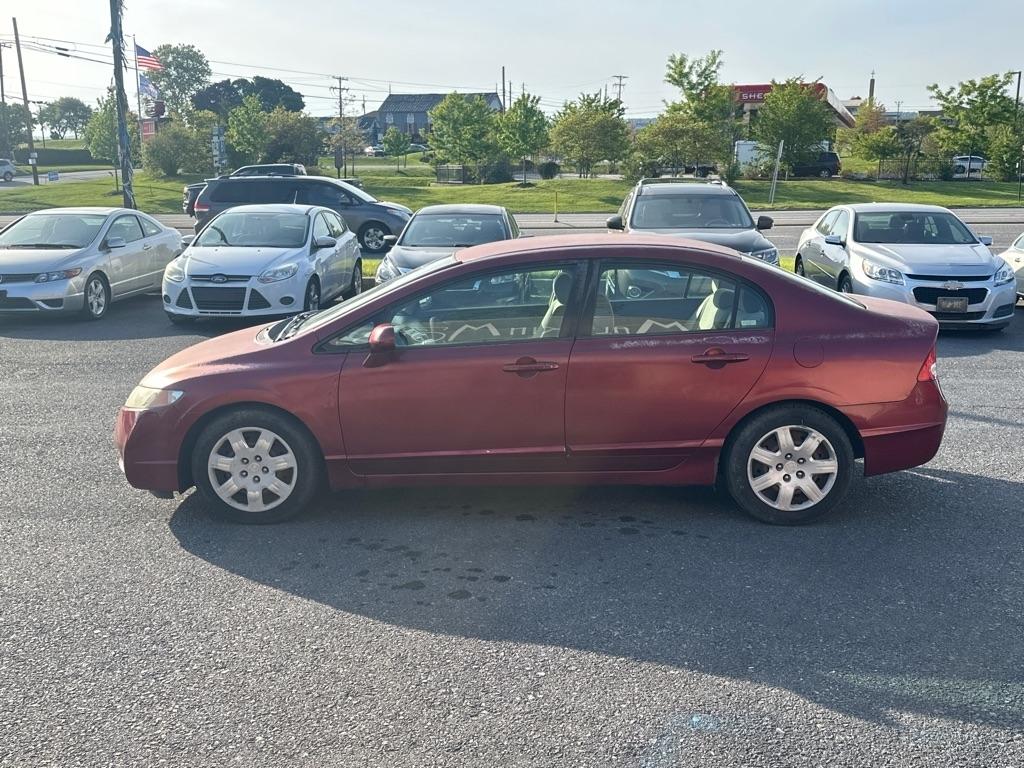 Honda Civic LX Sedan 5-Speed AT 2009