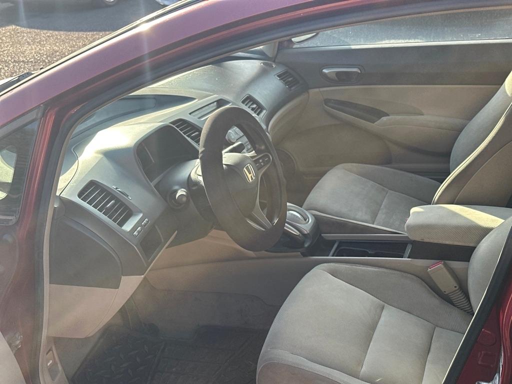 Honda Civic LX Sedan 5-Speed AT 2009