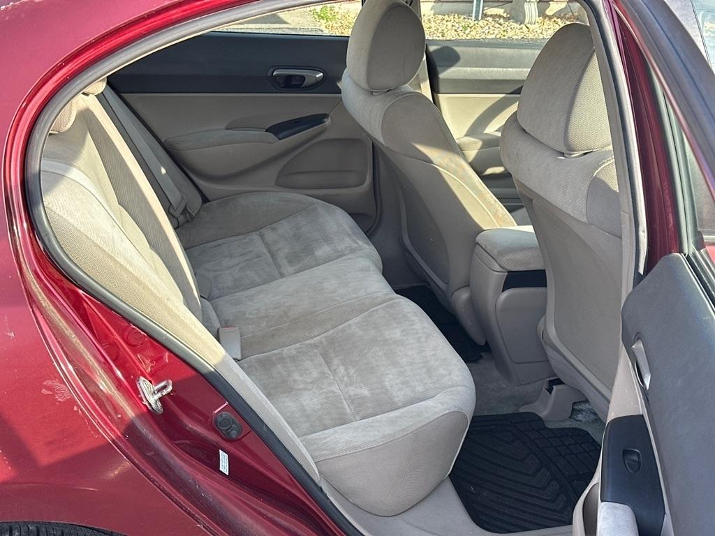 Honda Civic LX Sedan 5-Speed AT 2009