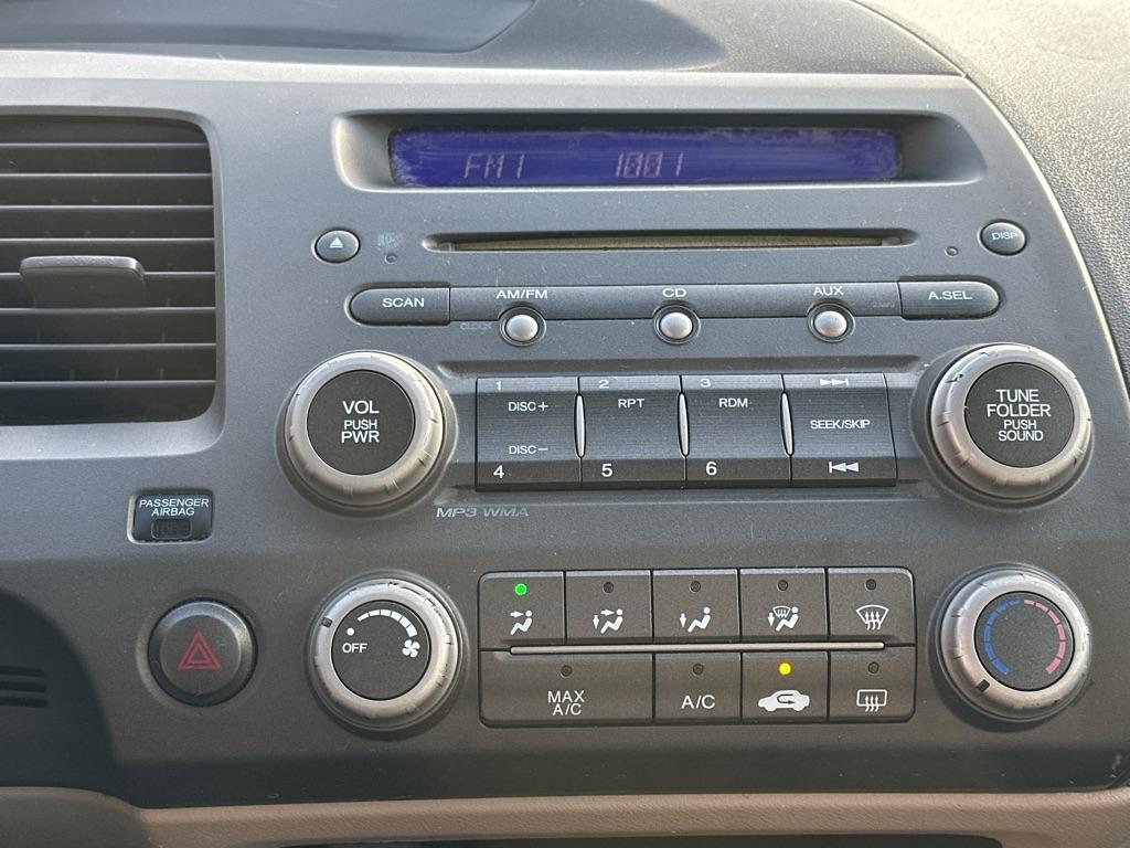 Honda Civic LX Sedan 5-Speed AT 2009