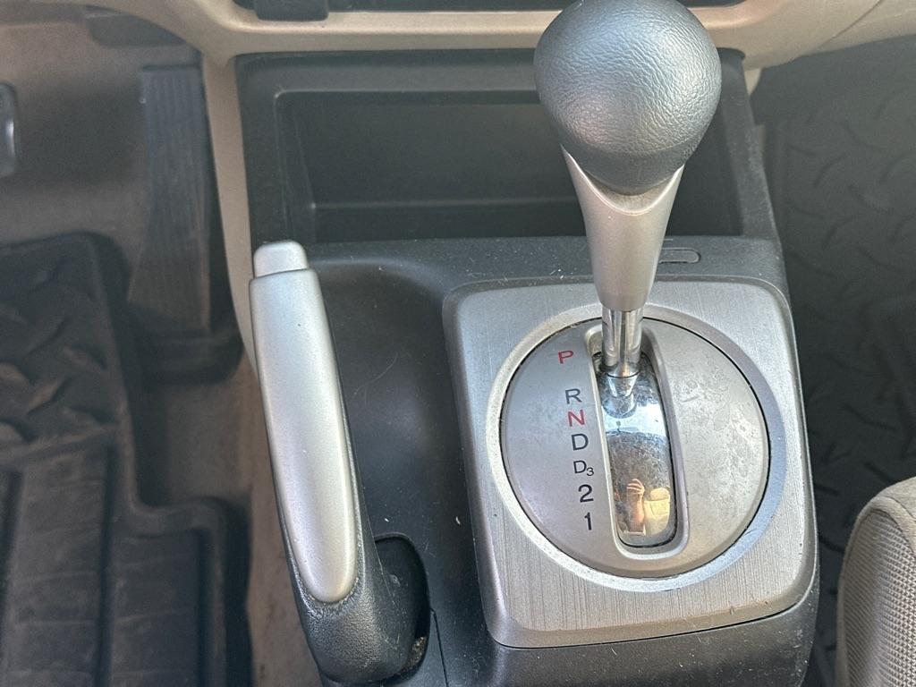 Honda Civic LX Sedan 5-Speed AT 2009