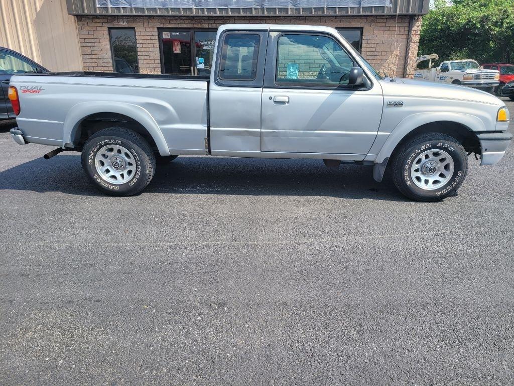 Mazda Truck B3000 Dual Sport Cab Plus 2WD 2003