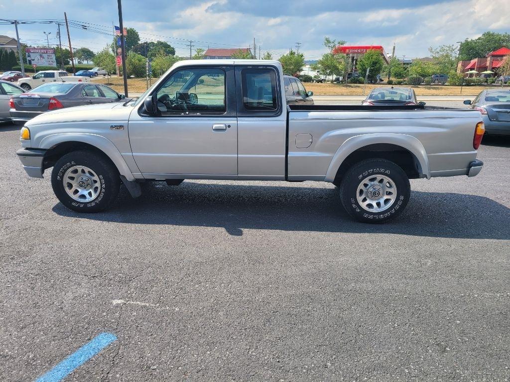Mazda Truck B3000 Dual Sport Cab Plus 2WD 2003