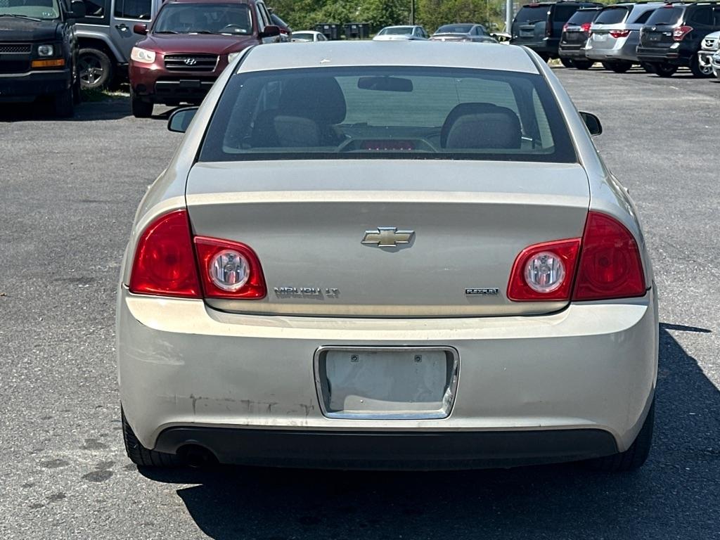 Chevrolet Malibu 1LT 2011