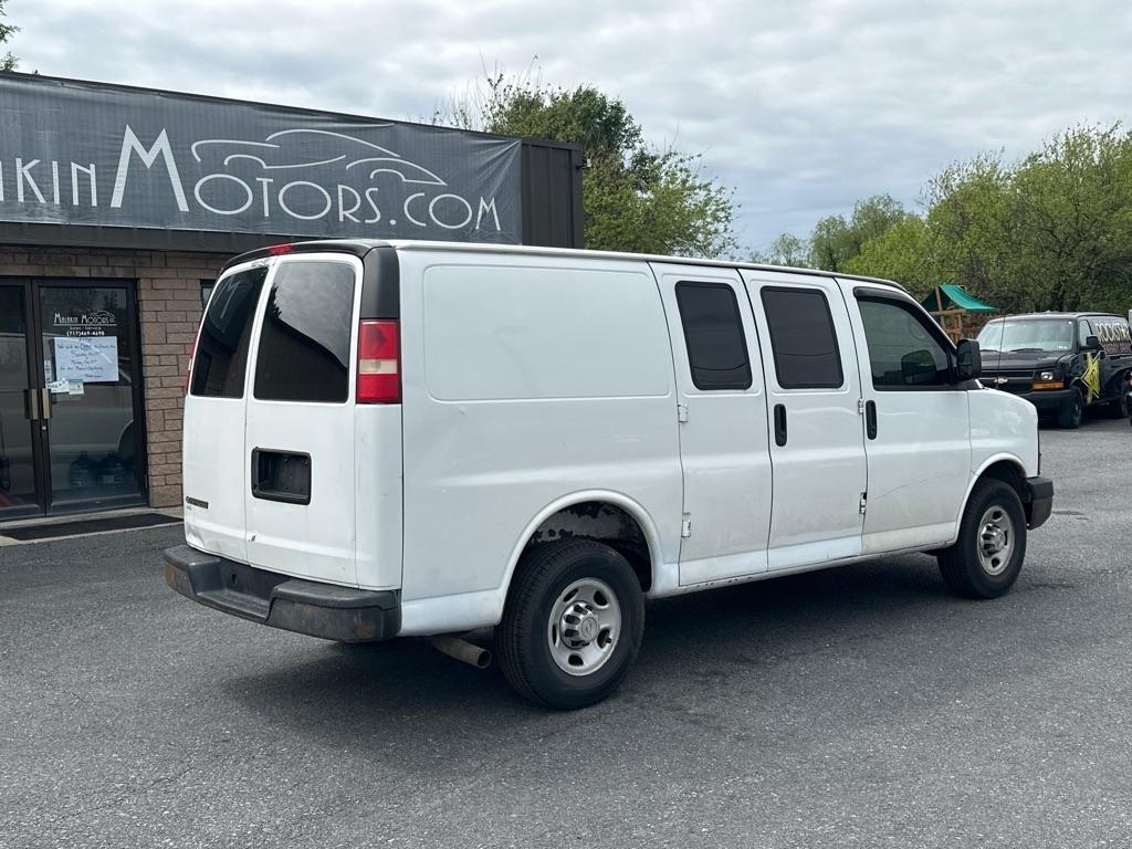 Chevrolet Express 2500 Cargo 2011