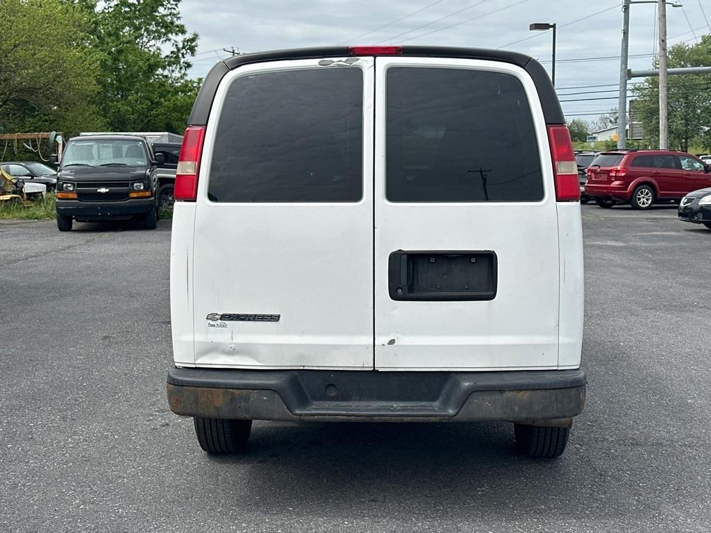 Chevrolet Express 2500 Cargo 2011
