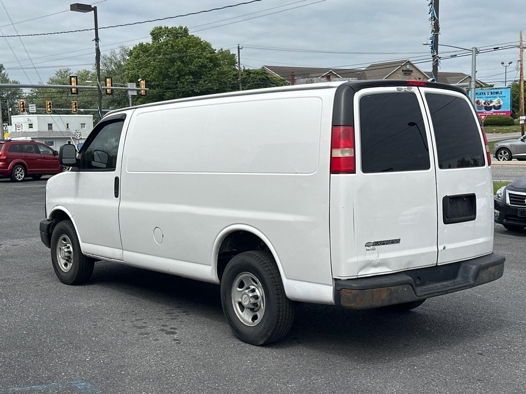 Chevrolet Express 2500 Cargo 2011