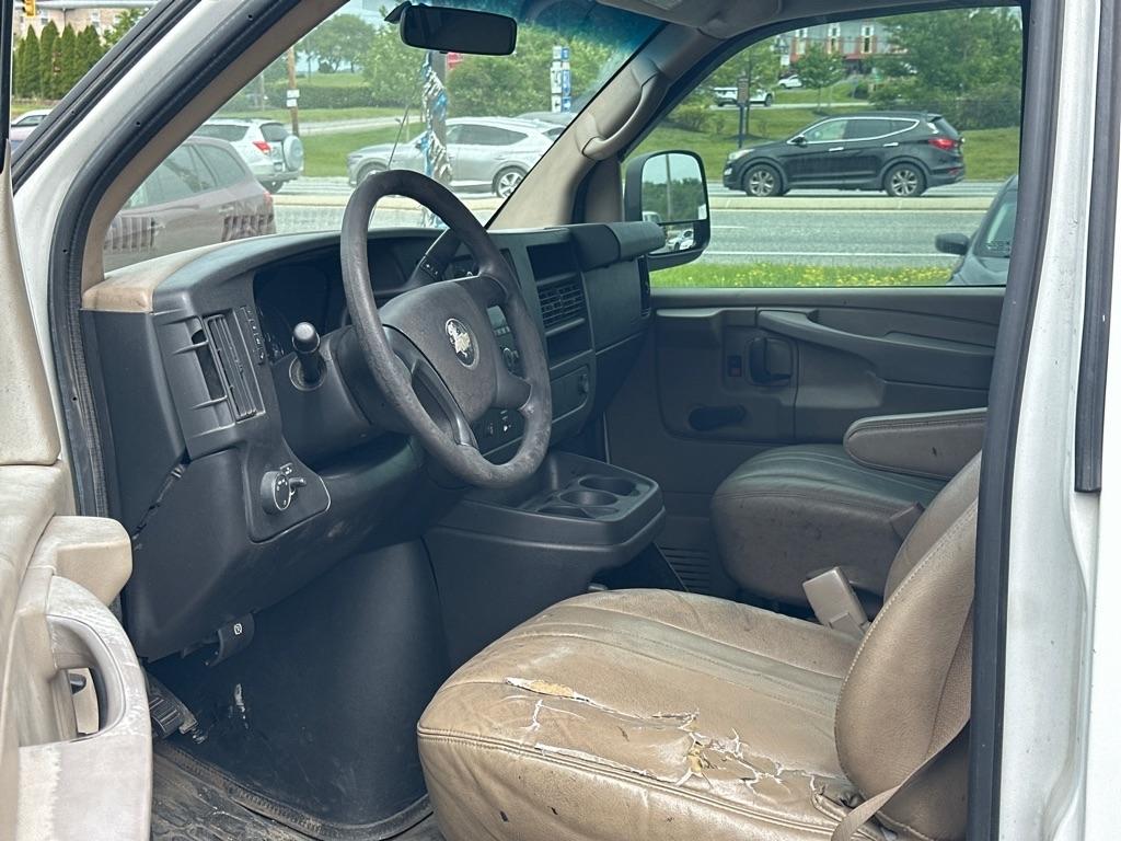 Chevrolet Express 2500 Cargo 2011