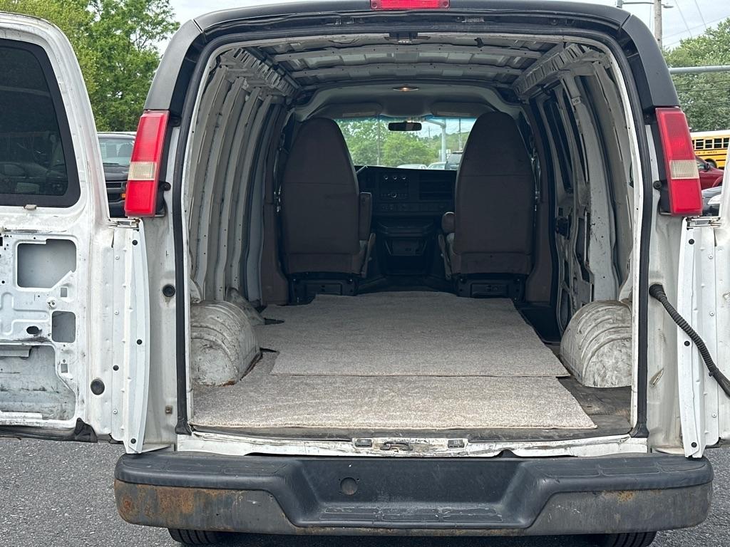 Chevrolet Express 2500 Cargo 2011