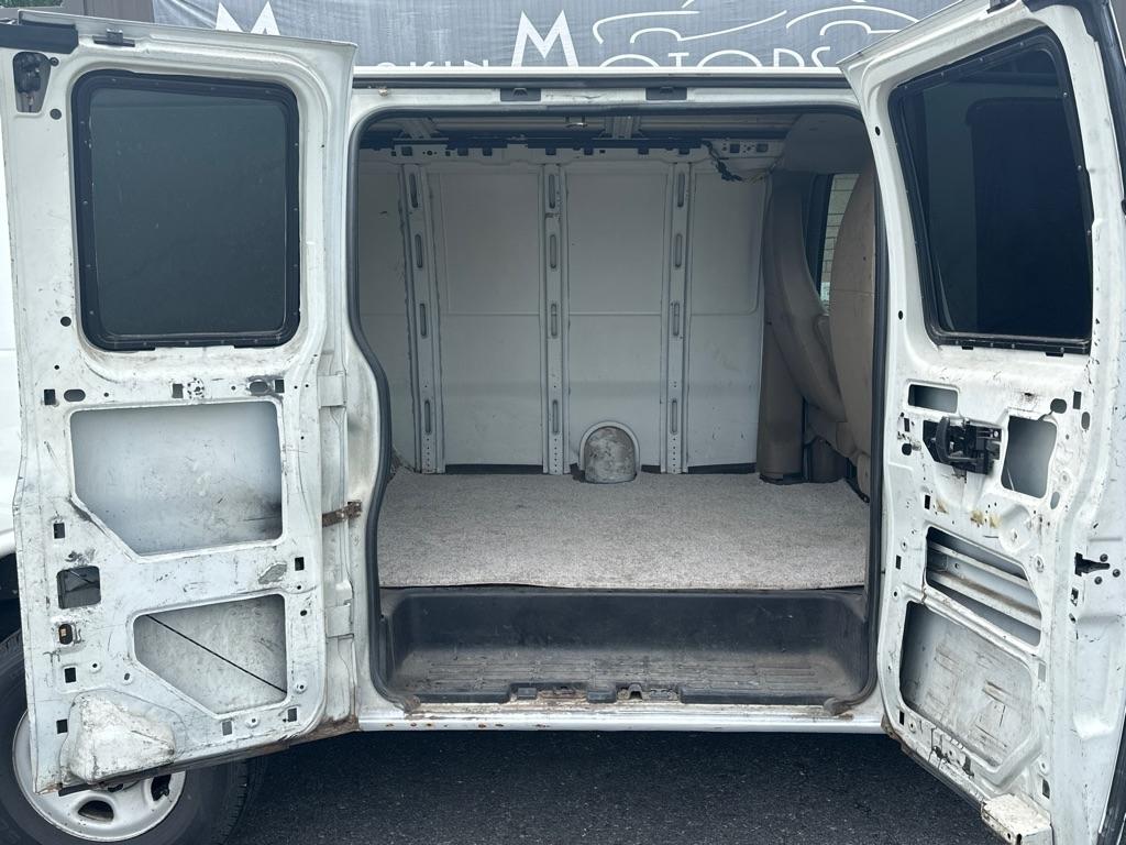 Chevrolet Express 2500 Cargo 2011