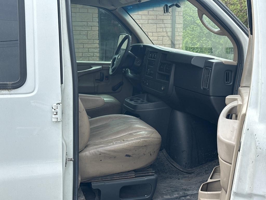 Chevrolet Express 2500 Cargo 2011