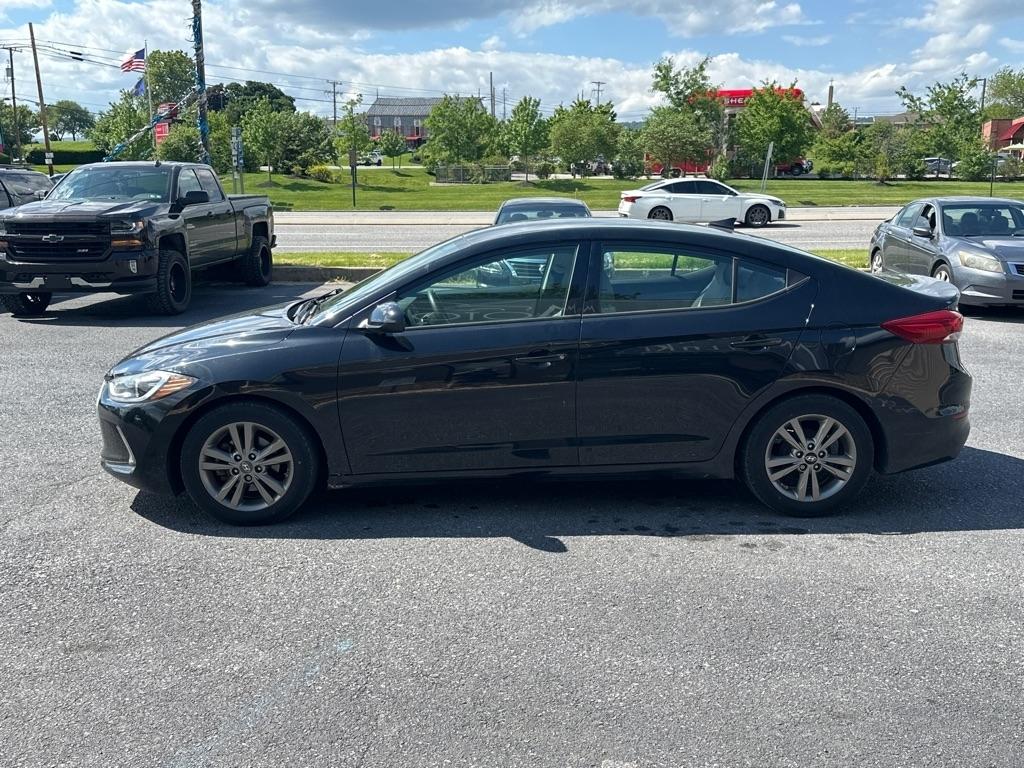 Hyundai Elantra Value Edition 6A 2017