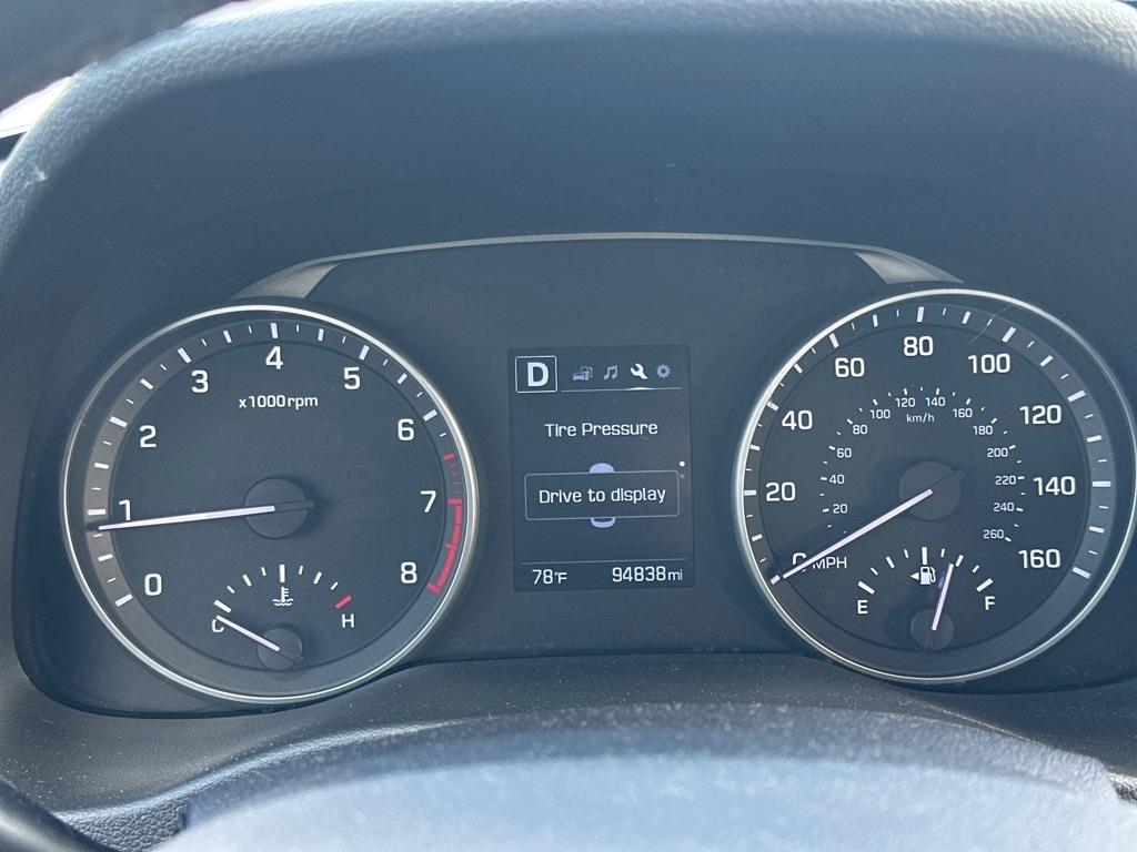 Hyundai Elantra Value Edition 6A 2017
