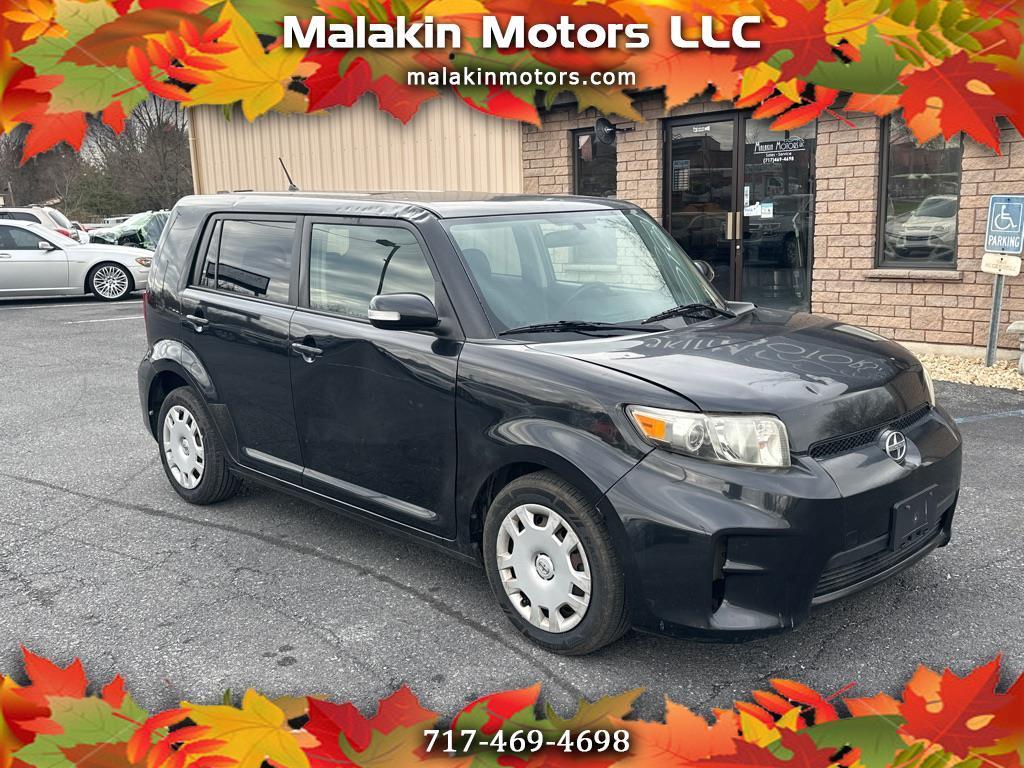 Scion xB 5-Door Wagon 5-Spd MT 2011
