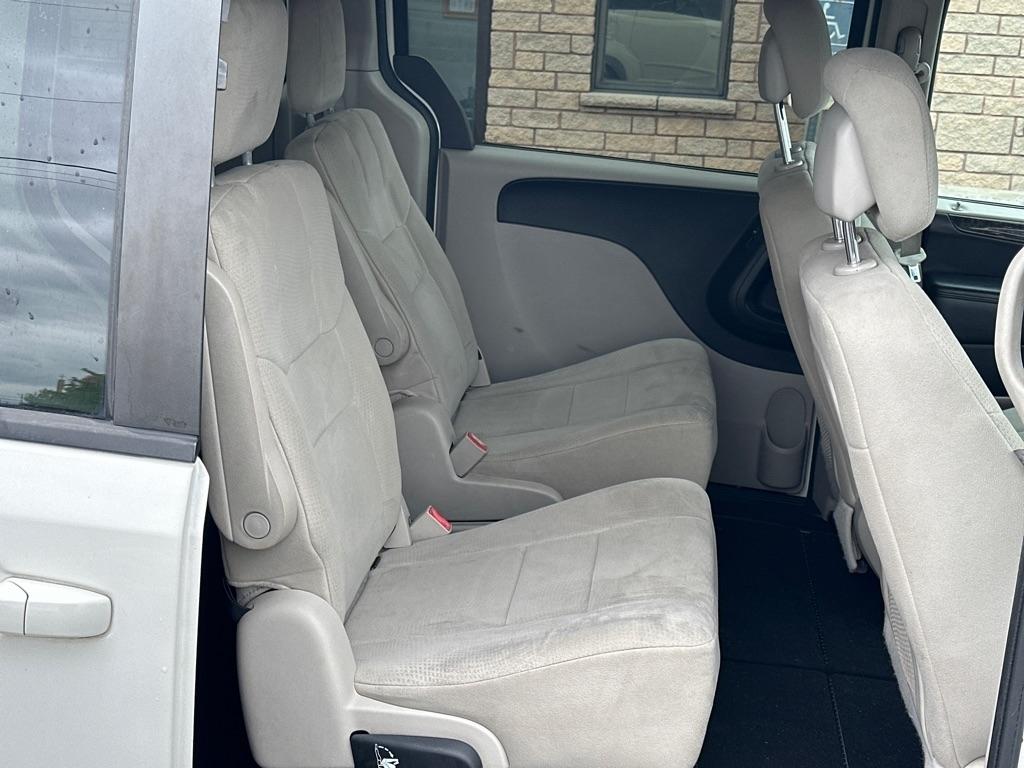 Dodge Grand Caravan Express 2011