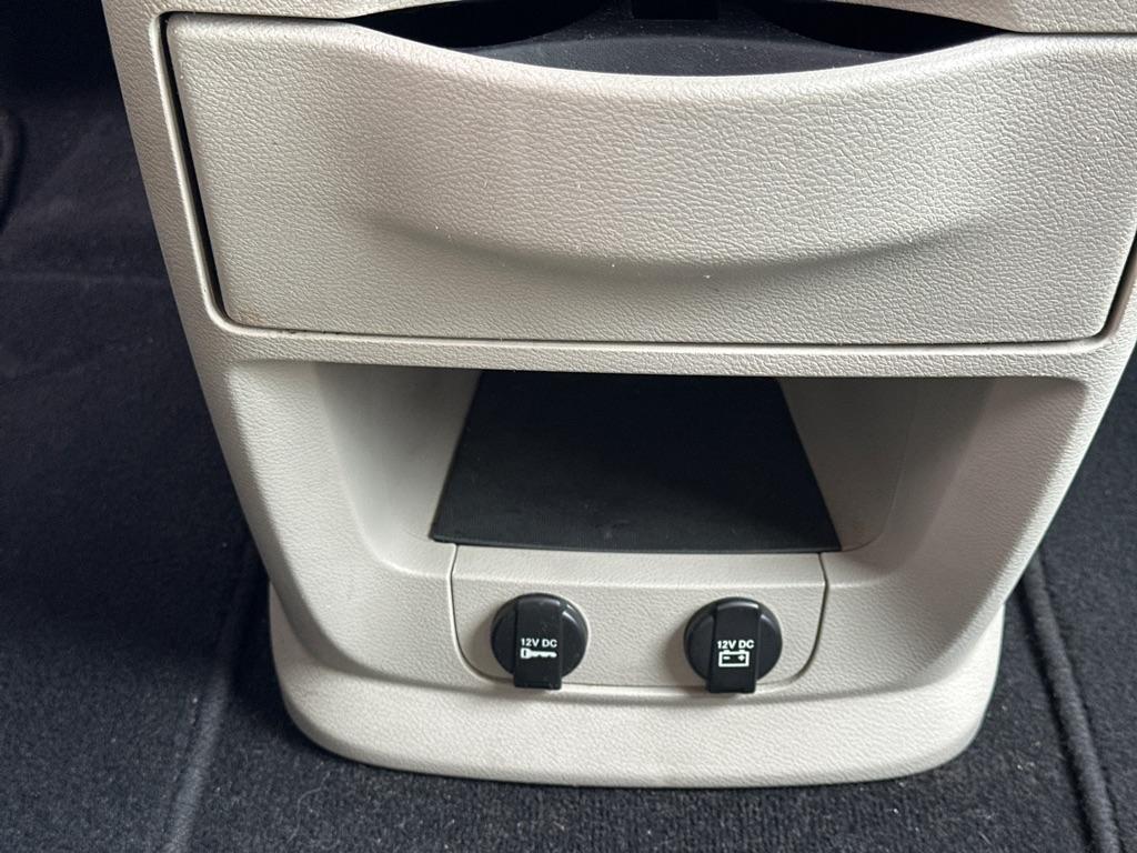 Dodge Grand Caravan Express 2011