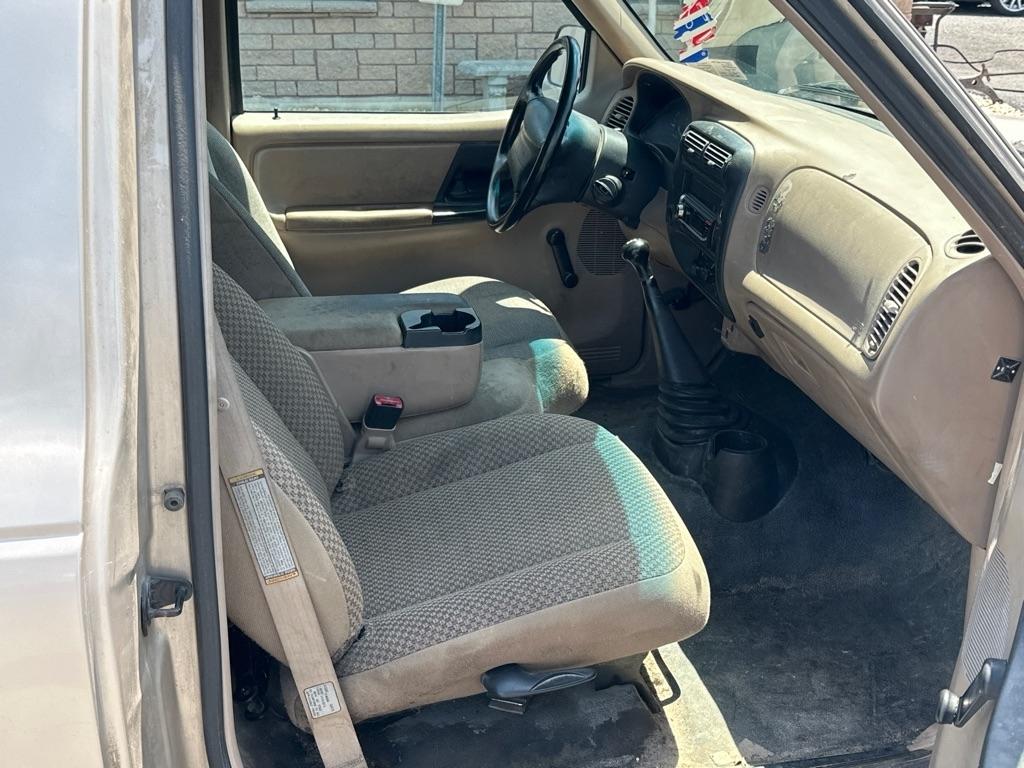 Ford Ranger XLT Reg. Cab Long Bed 2WD 1998