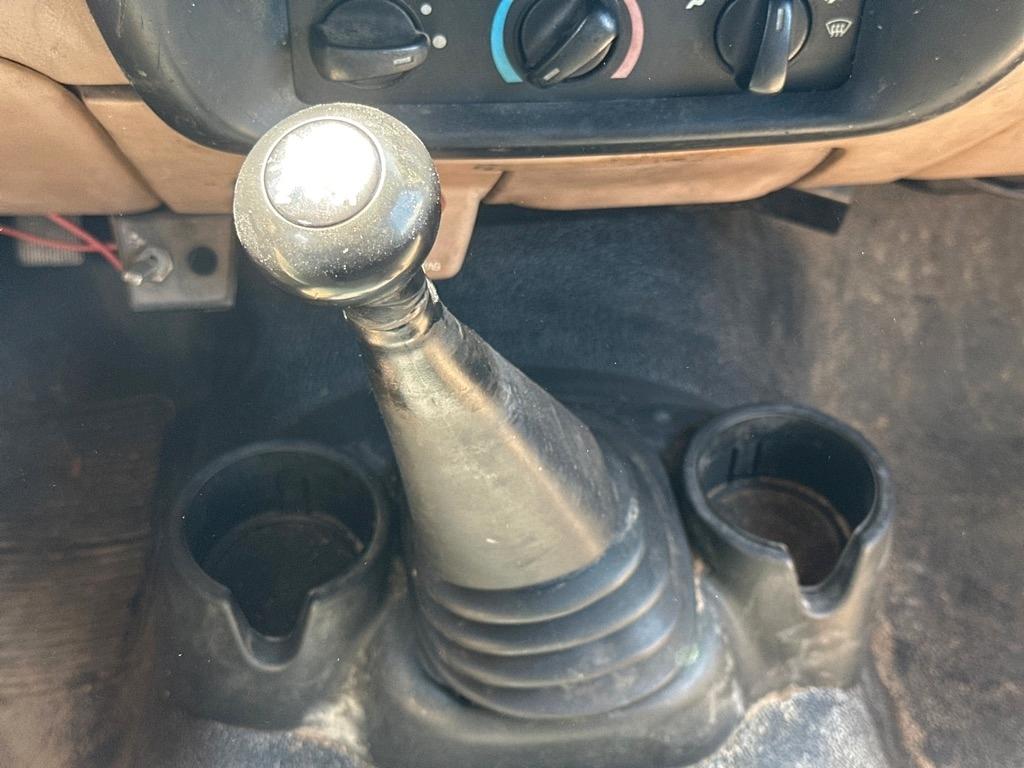 Ford Ranger XLT Reg. Cab Long Bed 2WD 1998