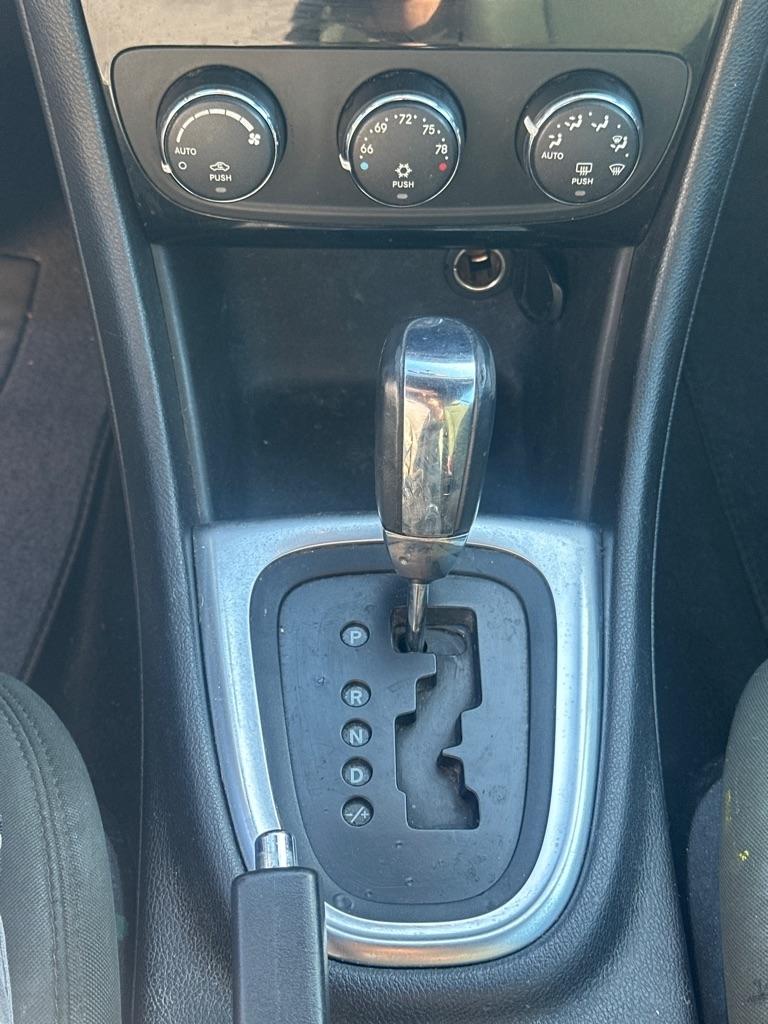 Chrysler 200 Touring Convertible 2011