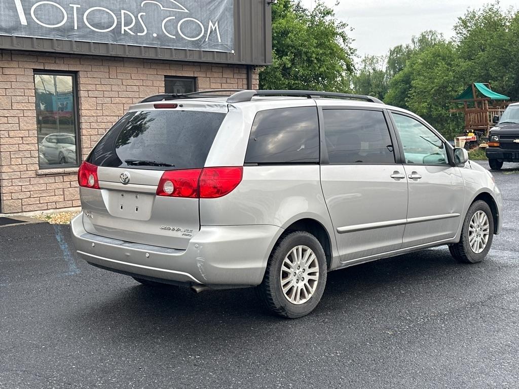 Toyota Sienna XLE AWD 2008